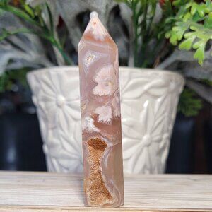 NEW 3.87" - 65g FLOWER AGATE TOWER